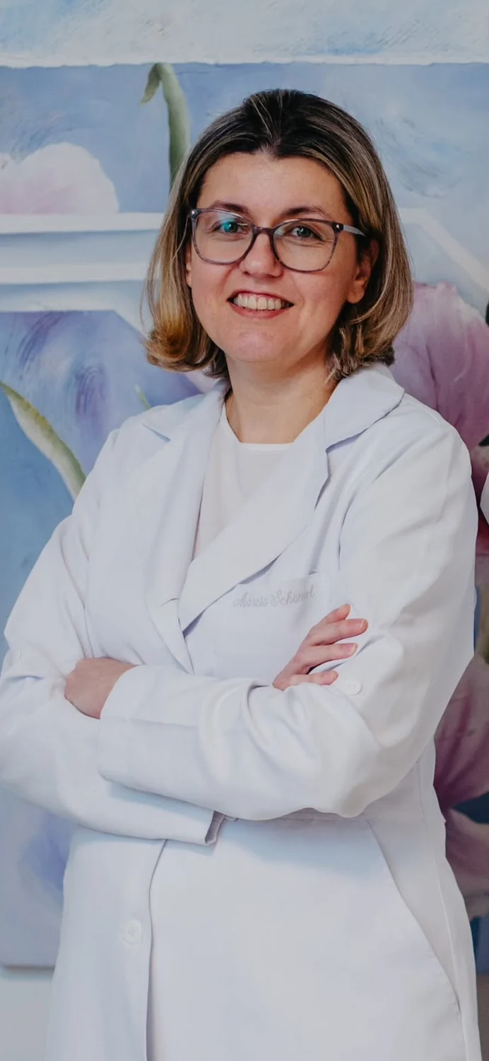 Dra. Márcia Teresinha Arruda Schanuel, Ginecologista e obstetra